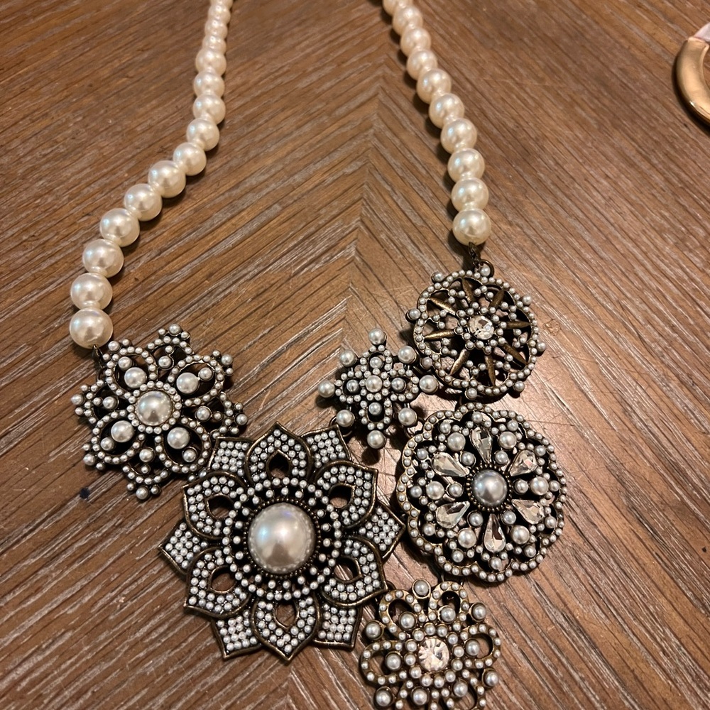 Plunder necklace